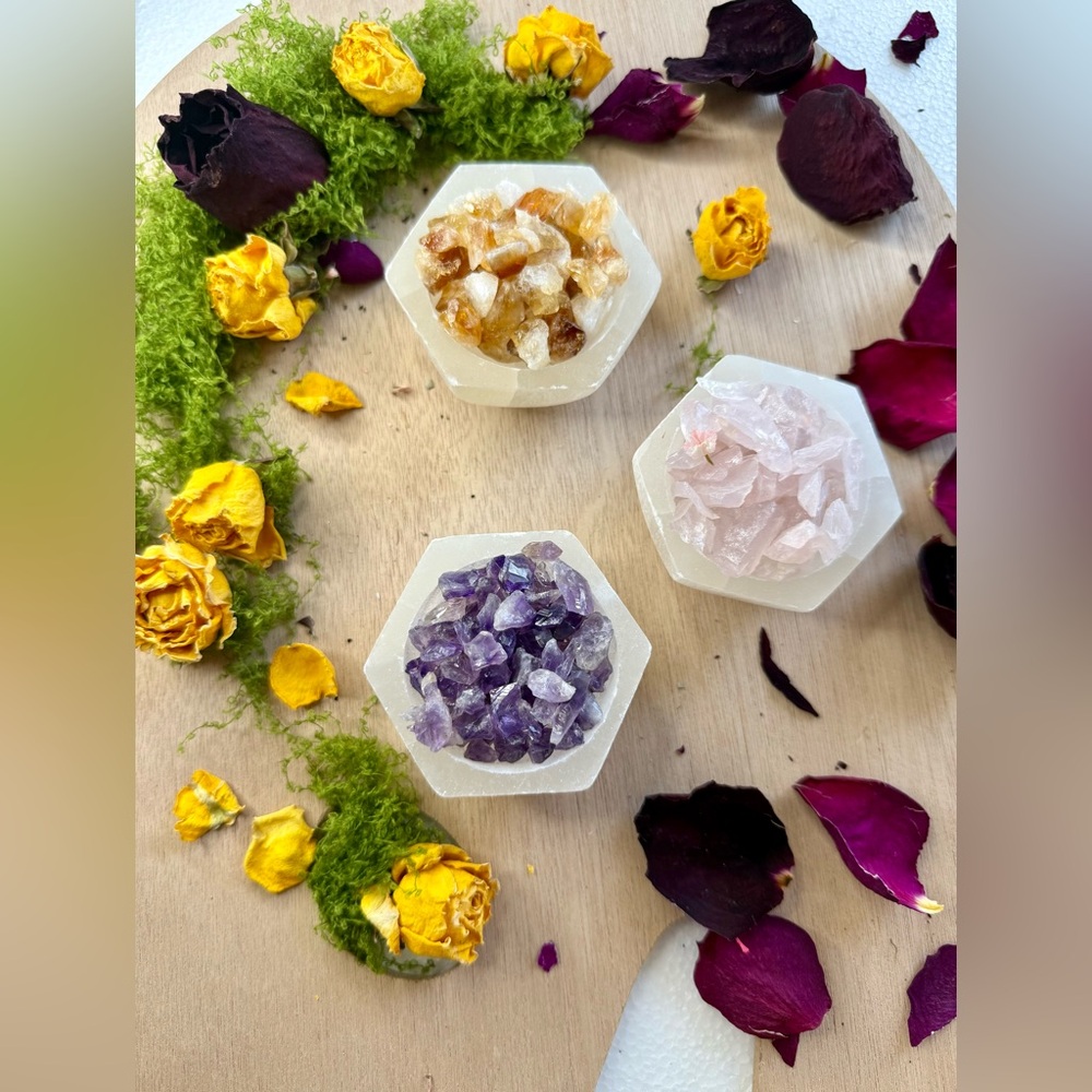 Selenite Bowl with Crystal Chips (one)